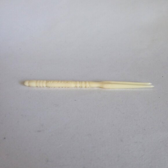 VINTAGE ANTIQUE 4.5” HEINZ BRAND PLASTIC HORS D’OEUVRES PICKLE JAR FORK PICK - Picture 7 of 7